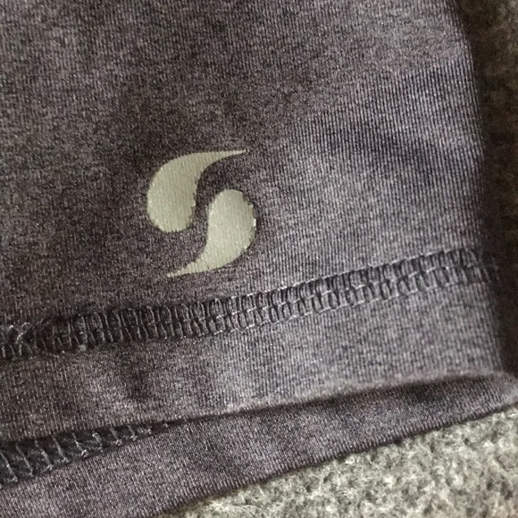 Spandex - Picture 4 of 5